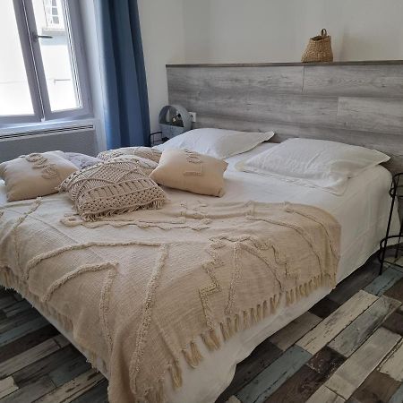 L'Atrium Bed & Breakfast Piegut-Pluviers ภายนอก รูปภาพ